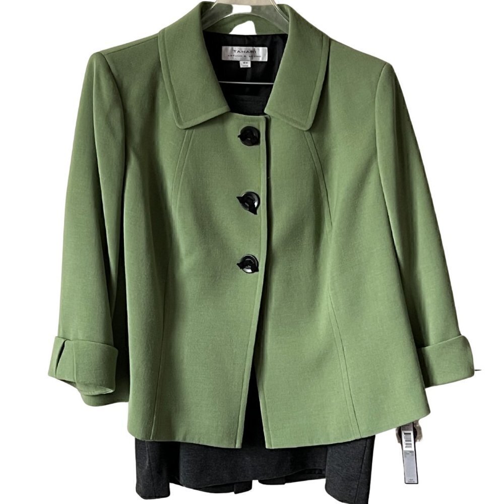 Tahari Arthur S. Levine Women's 2-Piece Skirt Suit, Size 16W